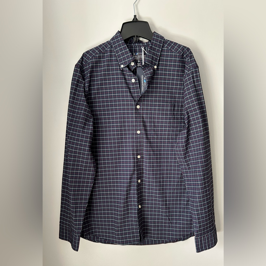 New With Tag!Men's Navy Checkered On-The-Go Performance Shirt. Size: Medium